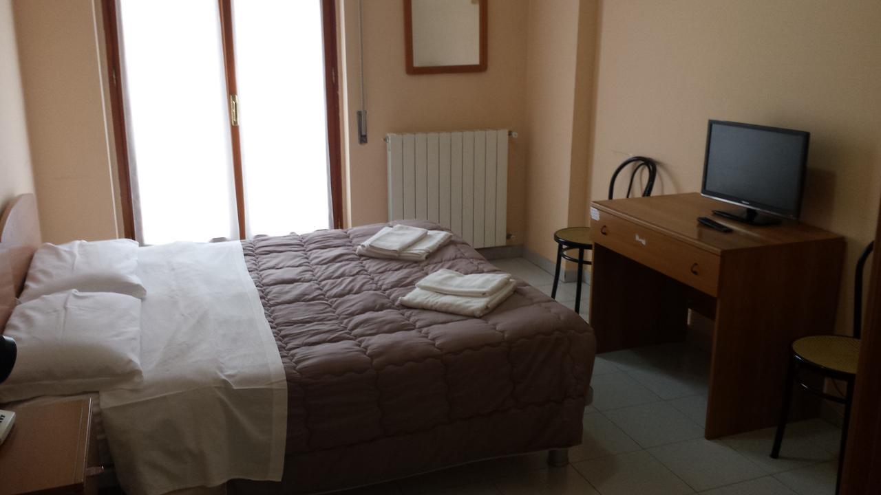Albergo Italia Lavello Екстер'єр фото