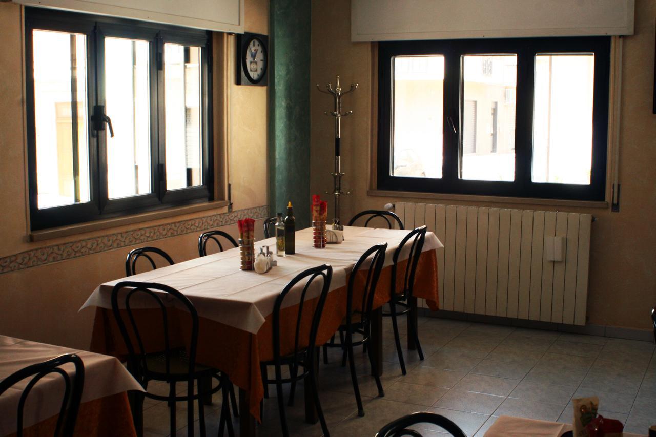 Albergo Italia Lavello Екстер'єр фото