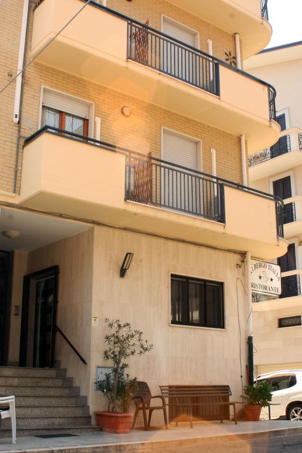 Albergo Italia Lavello Екстер'єр фото